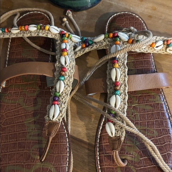 NWOT Sam Edelman Beaded Brown Thong Sandals Leather Size 10 - Picture 2 of 7